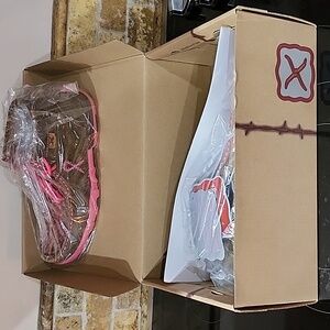 Twisted X size 5.5 NIB